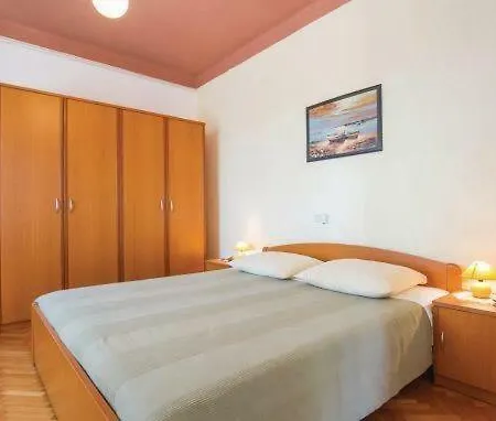 Apartment Sunnyside Trget
